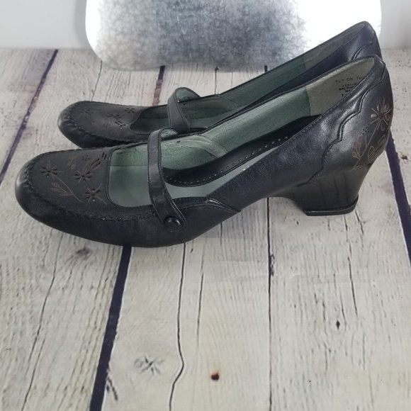 Kenneth Cole Reaction Low Heel Loafer 7.5M - Picture 8 of 8